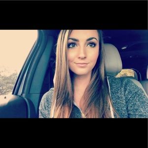 Meet your Posher, Brooke